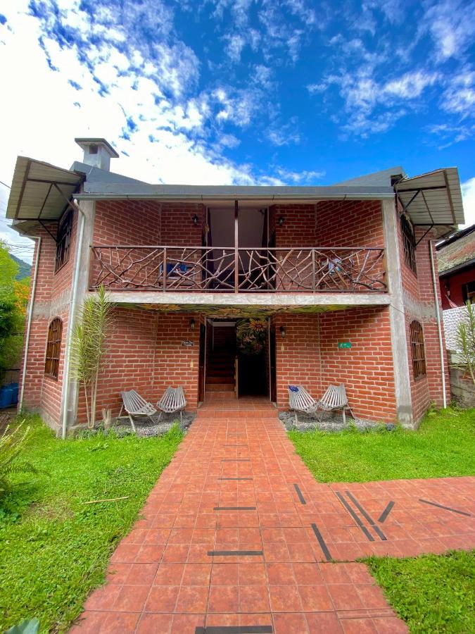 Great Hostels Backpackers Banos  Exterior photo