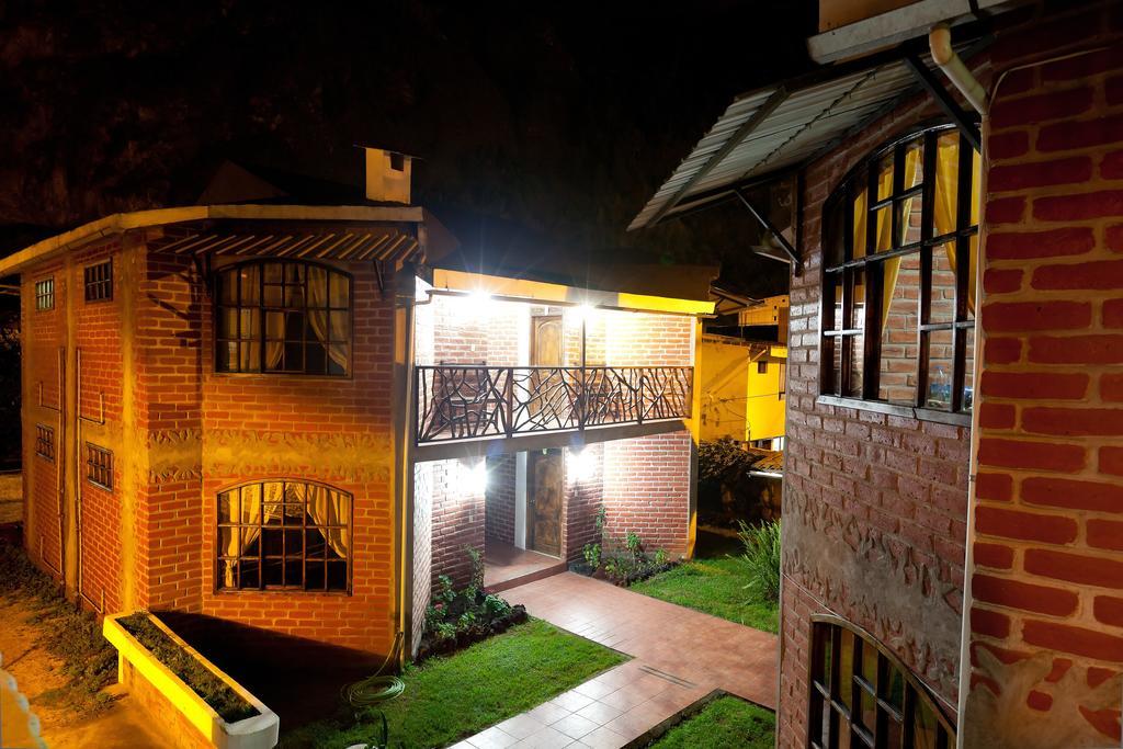 Great Hostels Backpackers Banos  Exterior photo